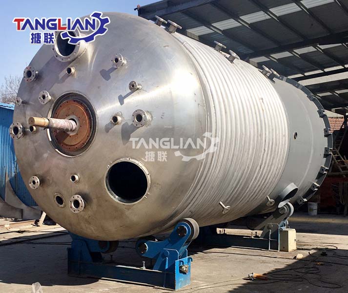 不銹鋼貯罐的穩(wěn)定性設(shè)計